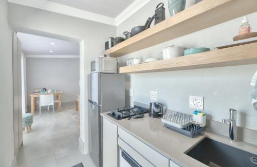 Struisbaai Apartment | RipTide Apartment on 28 Main Road Struisbaai