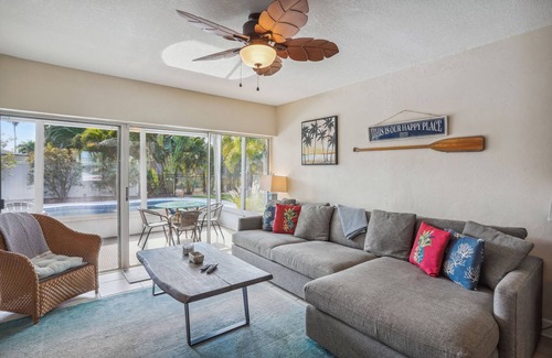 Belle Vista House | Riptide Resort- Coastal Poolside Escape!