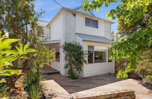 Point Lonsdale House | Ripview in Old Lonnie