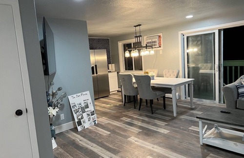 Appleton Apartment | Ritchie’s Woodmere Estates: Blue Moose