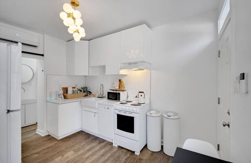 Center City House | Rittenhouse Trinity Stay | 2BR | 2BA | Fast Wi-Fi