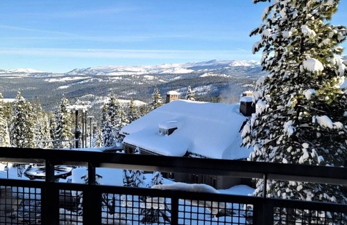 Truckee Condo | Ritz-Carlton Club - Luxury, Service, and Views - Ski-in and ski-out