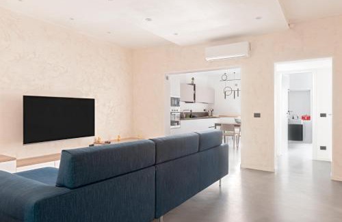 Livorno Apartment | Riva 26 - Vista Mare e Design