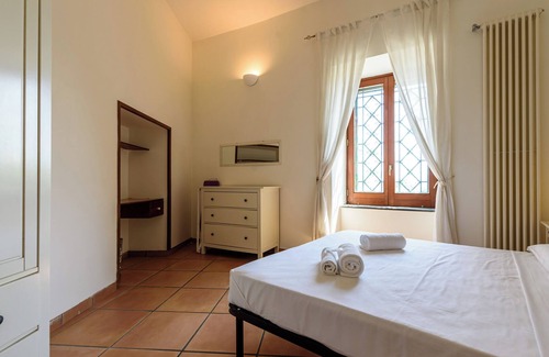Posillipo Apartment | Riva Fiorita Home - One Bedroom Apartment, Sleeps 3