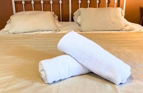 Montargis Apartment | Rive Lumière near canal and city center