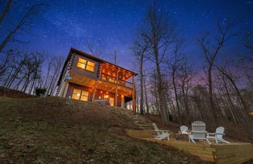 Morganton House | Rivendell - Stunning Views, Fireplace, Hot Tub, Billiards Table, Outdoor Fire Pit - Morganton, GA