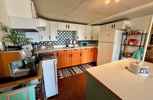 Saint-Simeon Apartment | River 180 view, mountain trails (snowmobiling, cross-country skiing, hiking)
