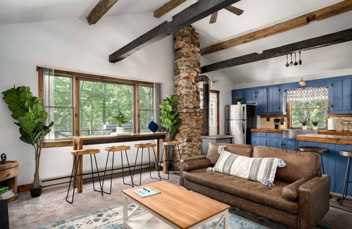 Great Cacapon Cabin | River Access Cabin w Hot Tub, FirePit & Kayaks!