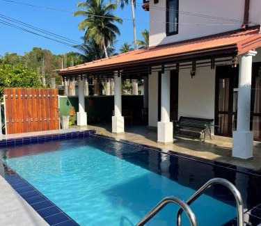 Hettimulla Bed & Breakfast | River Breeze Villa Bentota