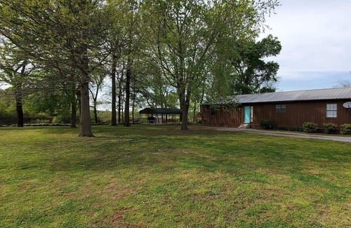 Beech Grove Cabin | River Bridge Bungalow - Located directly on the Current River in Arkansas