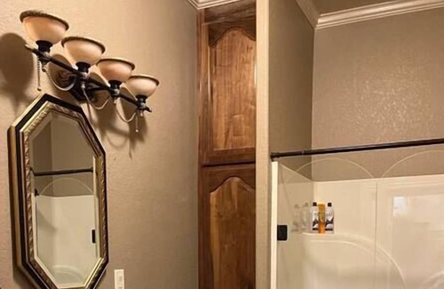 Cecil Apartment | River Chase “Afrika” Luxury/Very Spacious