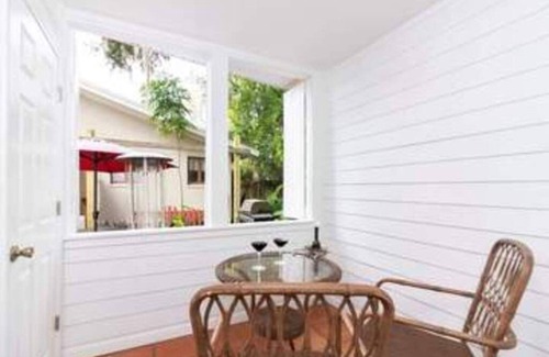 Palatka Cottage | River Cottage , Bed and Breakfast