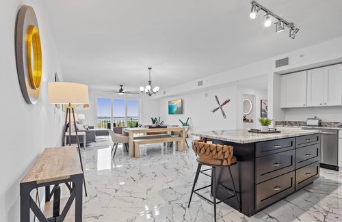 Merritt Island Condo | RIVER FLY IN: Coastal Penthouse, Panoramic Views