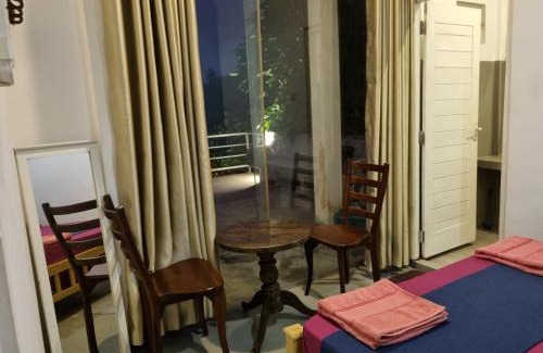 Pinwatta Hotel | River Front Villa
