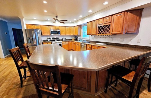 Colonial Beach House | River Gem: Family-Friendly Stay | Fire Pit & Porch