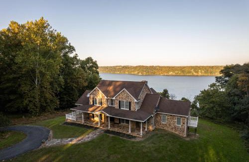 Cardiff House | River Haven with Hot Tub