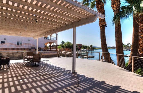 Yuma House | River House On The Water Lake Martinez Best Location On The Water