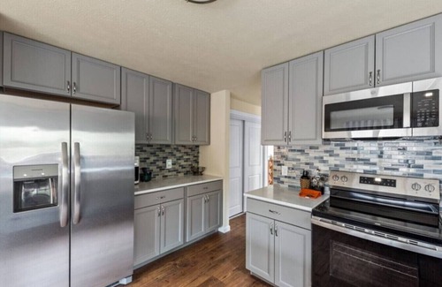 Spokane Valley House | River House with Panoramic Views