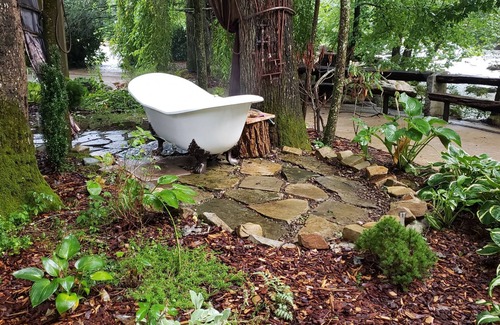 Highlands House | River Love ❤@ The Barn *Highlands nHome on the Cullasaja RivernTrout Fishing