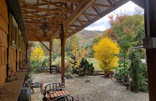 Highlands House | River Love 💙 Tiny Adventure *HighlandsnCullasaja River Gorgensame day bookings