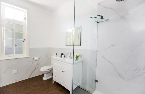 Stellenbosch Central Hotel | River Manor Boutique Hotel by The Living Journey Collection
