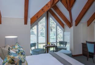 Centurion Hotel | River Meadow Manor