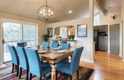 Three Rivers House | River Meadows by AvantStay | Near River w/Hot Tub, Access to Private Boat Ramp