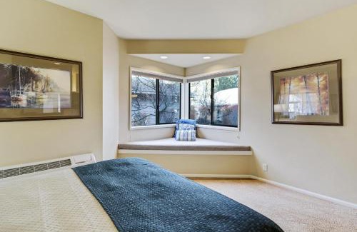 Century West House | River Ridge 330B - Meredith Lodging