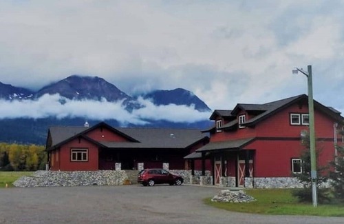 Smithers House | River Rock Ranch, Country Fishing retreat