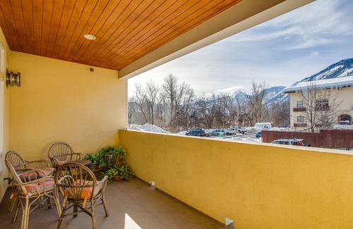 Leavenworth Condo | River's Echo Downtown Leavenworth Condo Vacation Rental, Mountain View for 6