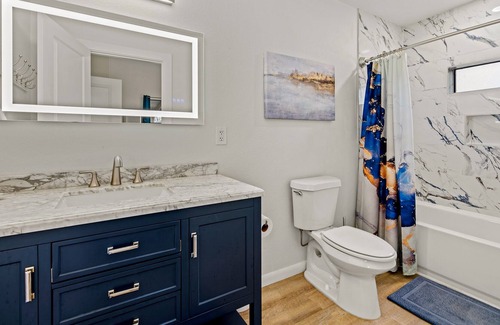 Fredericksburg Cottage | River's Edge Cottage with river views & access - near wineries & town