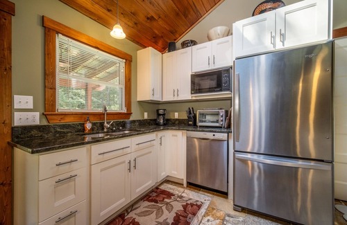 Brevard House | River`s Edge Near DuPont | 3 Bed, 2 Bath