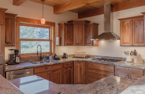 Pagosa Springs House | River's Edge Retreat in Pagosa Springsnn