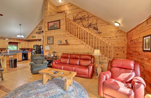 Hayesville Cabin | 'River's Edge' - Ultimate Riverfront Getaway