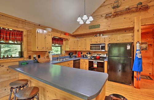 Hayesville Cabin | 'River's Edge' - Ultimate Riverfront Getaway