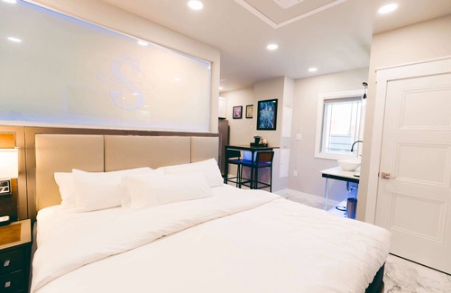 Washington Hotel | River Sirens Hotel