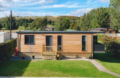 Llanfair Caereinion Cottage | River View 4 is a two berth unit in the style of a beautiful Gypsy hut.