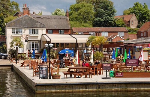 Horning Apartment | River view apartment Horning Norfolk Broads.