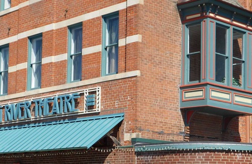 Alma Apartment | RIVER VIEW APARTMENT, INN At Big River Theatre