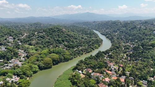 Anniwatta House | River View Home Kandy Srilanka