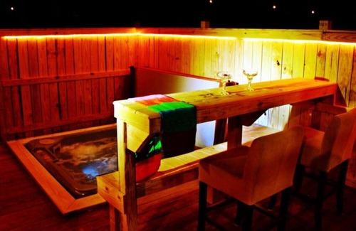 Nashville House | River View! Pool & Hot Tub! Close to Opry!