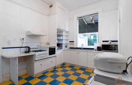 Hamilton Apartment | River view two bedroom Hamilton