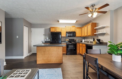 Indianapolis Apartment | River West 104 I Modern & Elegant