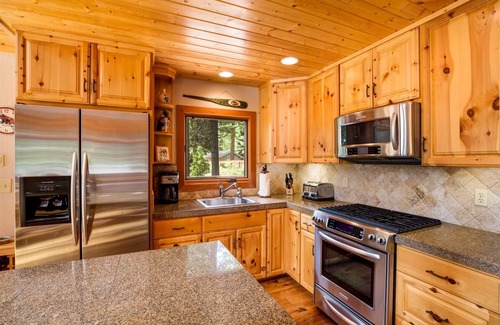 Carnelian Bay Cabin | Rivera Cabin, 5BD/3BA, In-Law Unit
