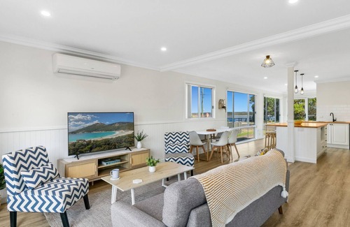 Shoalhaven Heads House | Riverbank Cottage & Studio