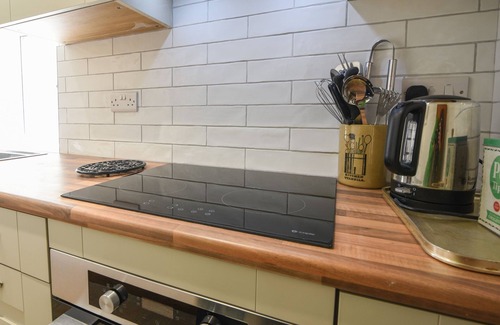 Axminster Cottage | Riverbank