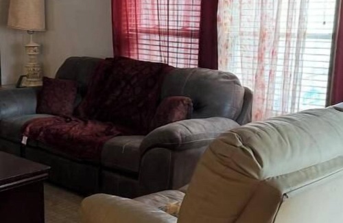 Leasburg House | Riverbend Getaway 134-Luxury & Comfort sleep 20+ nearby-swim, float, hike, relax