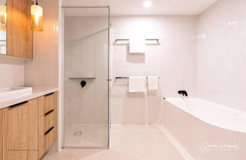 Maroochydore Apartment | RIVERFRONT BREEZE @ The Cosmopolitan Unit10307