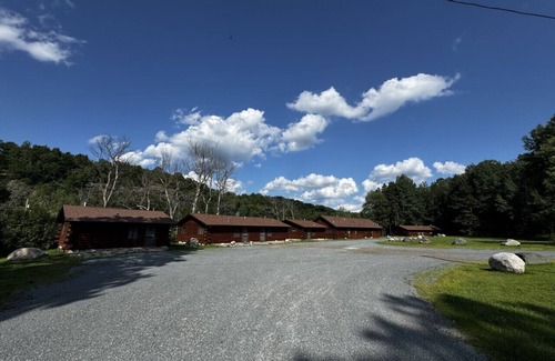 Crystal Falls Cabin | Riverfront Cabin #1