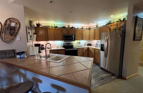 Breckenridge Condo | Riverfront Condo – Relax to the Sounds of Nature
